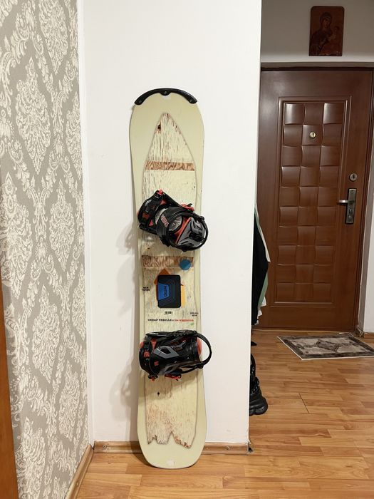 Placa snowboard 148 cm nitro cu legaturi nitro
