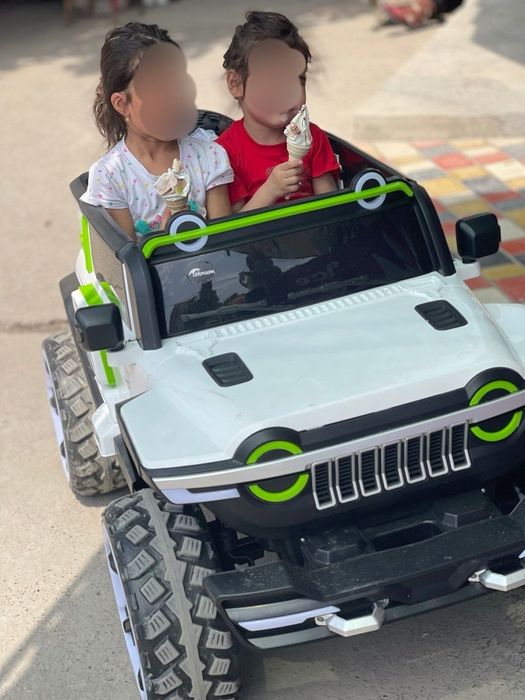 Болалар машинаси пултли холати янги 1 марта минилган холос нархи 200$