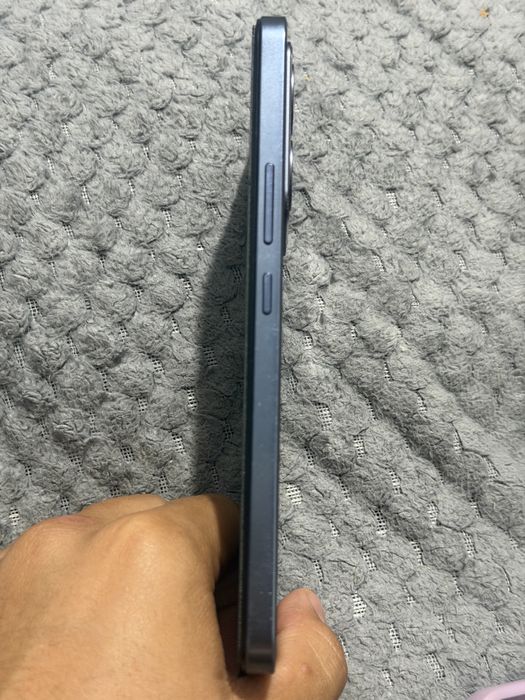 Продаю телефон vivo v25e