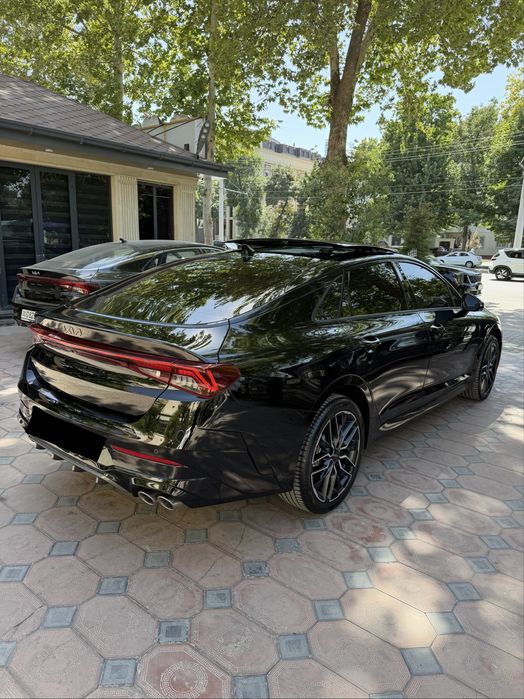 Kia K5 Premium 8 Чи Позится