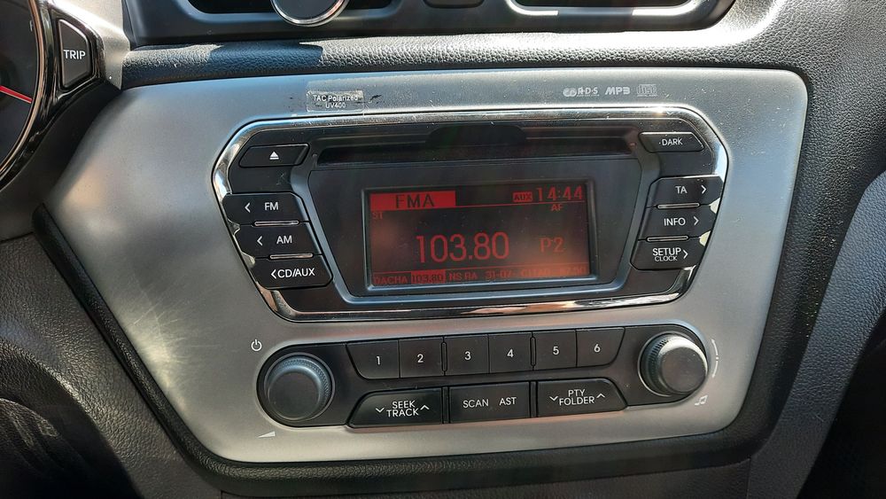 Автомагнитола с Kia Rio 2014 г.