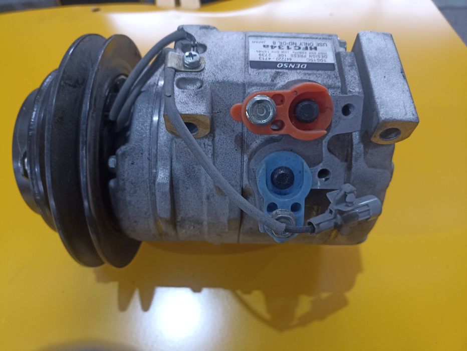Компрессор кондиционера Denso .