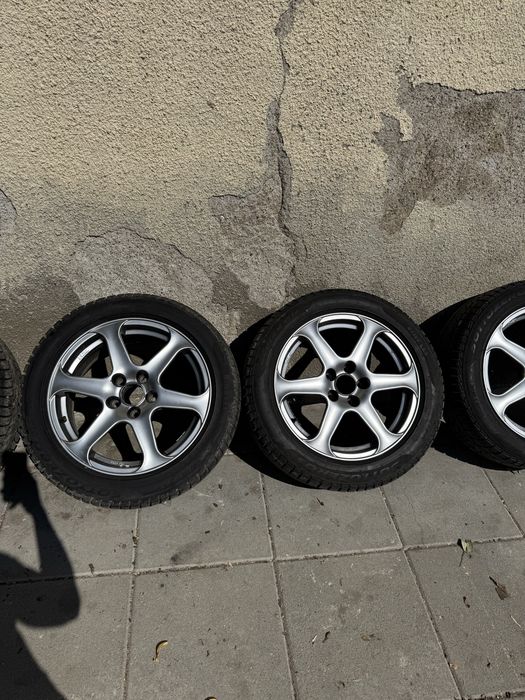 Джанти със зимни гуми 5х114,3 225/50/17 Pirelli sottozero 3