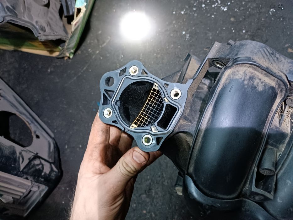 Калектор  впускной Камри 2.4  2az