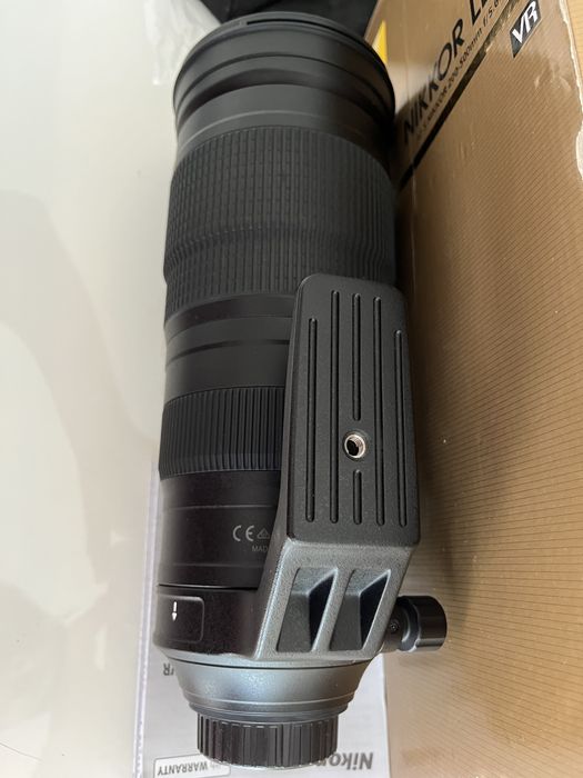 Nikon 200-500mm f/5.6E ED VR