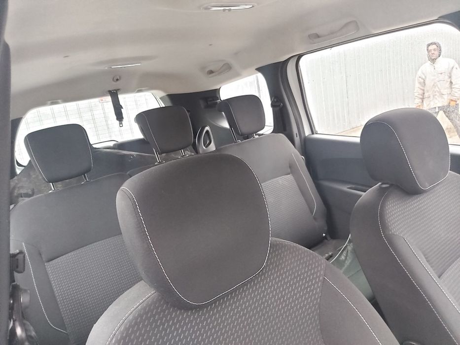 Dezmembrez Lodgy Piese Dacia Lodgy 1.5 dci 2019 Ad Blue 7 Locuri