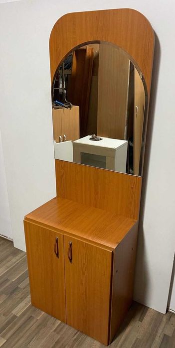 Dulap cu oglinda si pantofar; Dulap cu rafturi pentru depozitare
