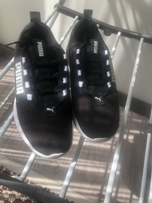 Кроссовки новые