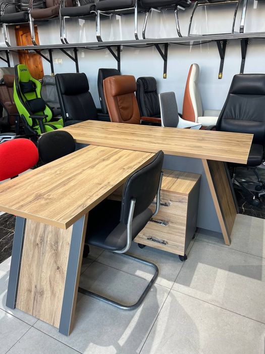 Raxbar stol T-obrazda ofis stol. Для руководителей