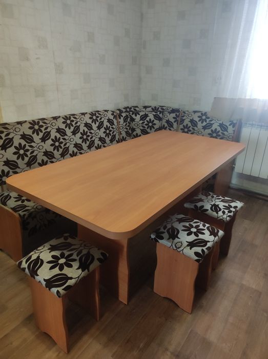 Кухонный уголок,