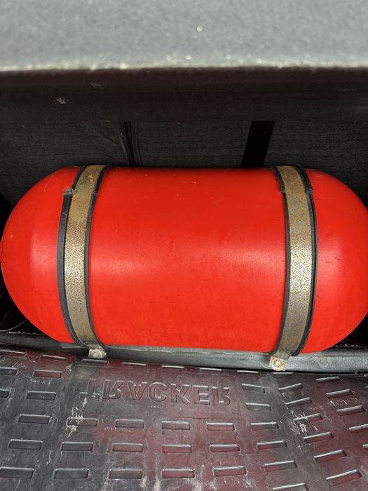 Трекер лтз сотилади