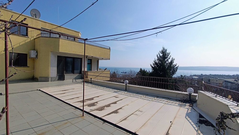 Продава се Къща в Варна, Център - 232 кв.м за 1187 €/кв.м - Снимка #18