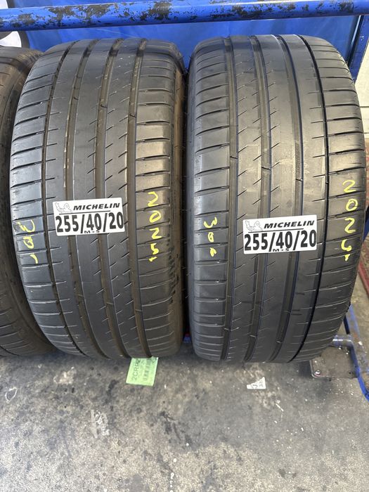 255/40/20 Michelin