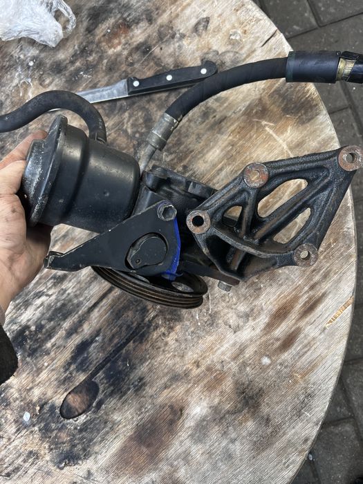 Насос гура EJ 20 EJ25 SUBARU