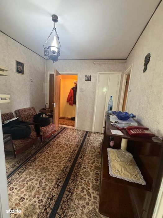 Vand 3 Camere Decomandat etaj 3 ultracentral