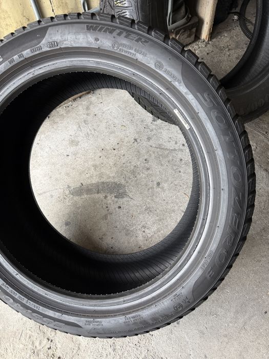 4 anvelope iarna 255/40/18 + 225/45/18 , Pirelli , RunFlat , DOT 2024 , 6 mm !