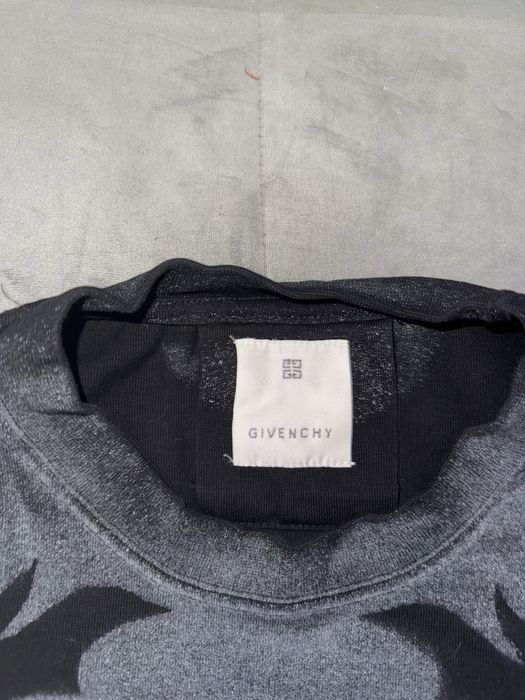 Тениска Givenchy