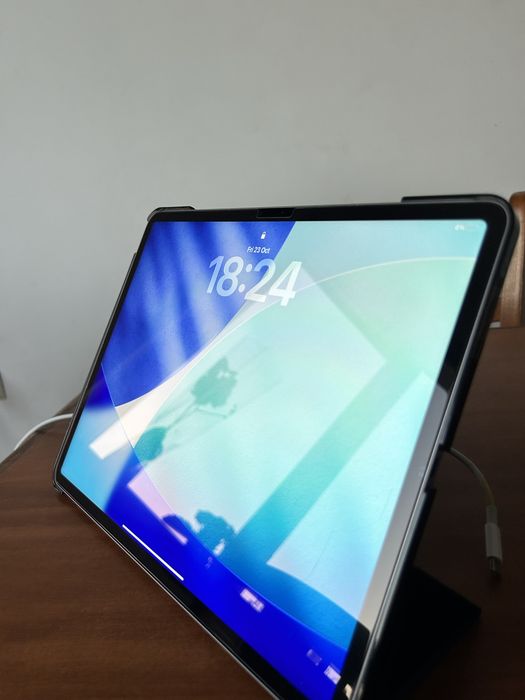 Продавам IPAD 13