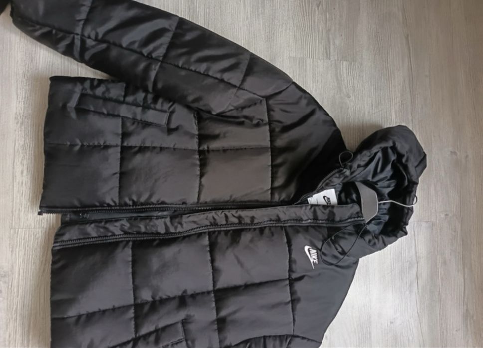 Geaca Nike femei