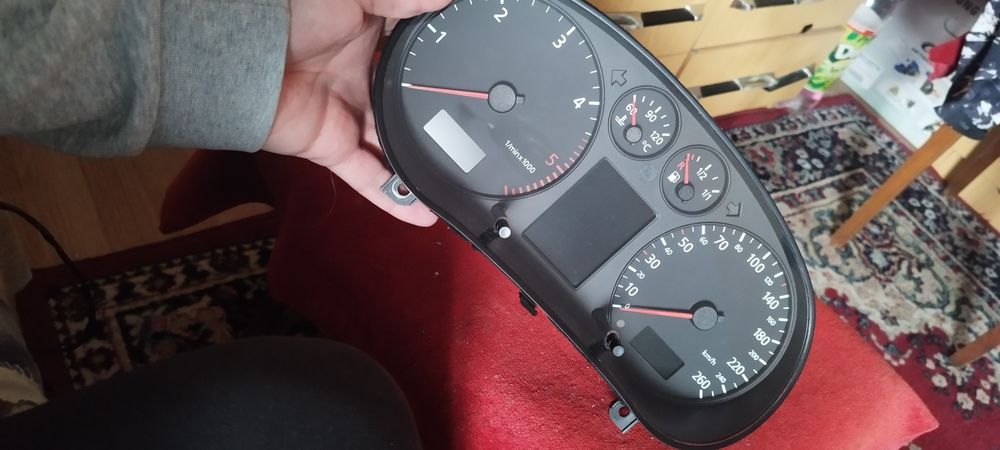 Километраж Audi a3 8l vdo ful fis