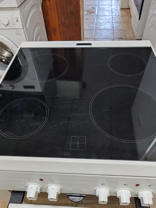 Свободно стояща печка с керамичен плот Сименс Siemens с 2 години Гаранция!