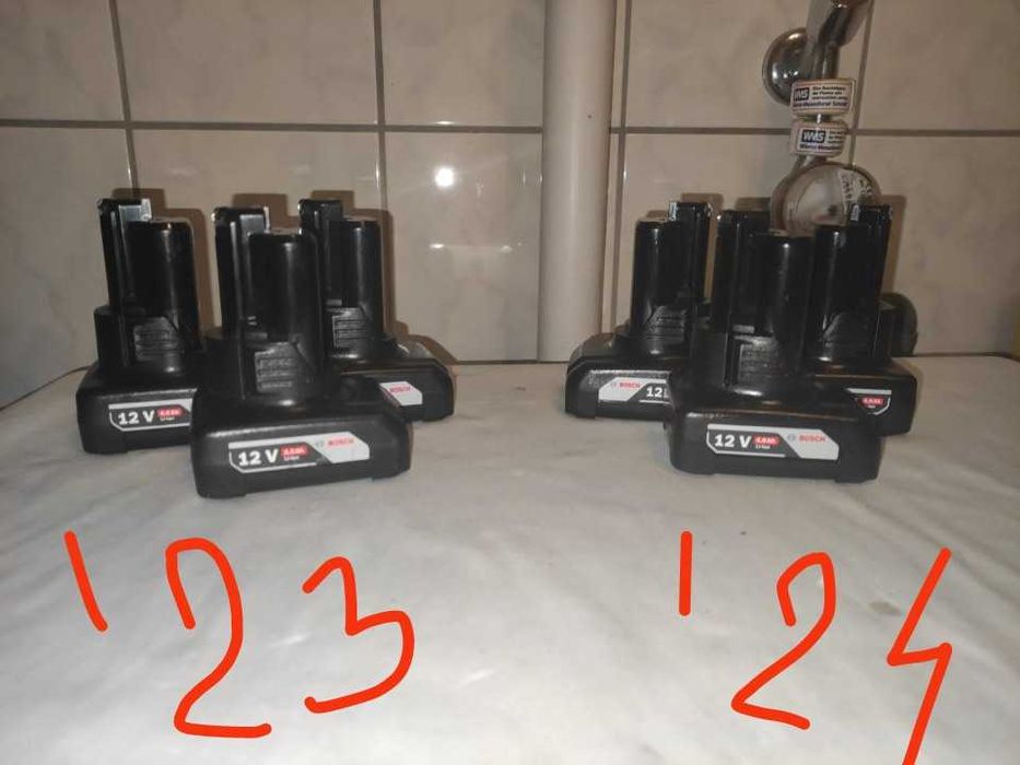 Bosch acumulatori 12 V, 4 Ah, produse noi pentru scule Bosch de  12 V