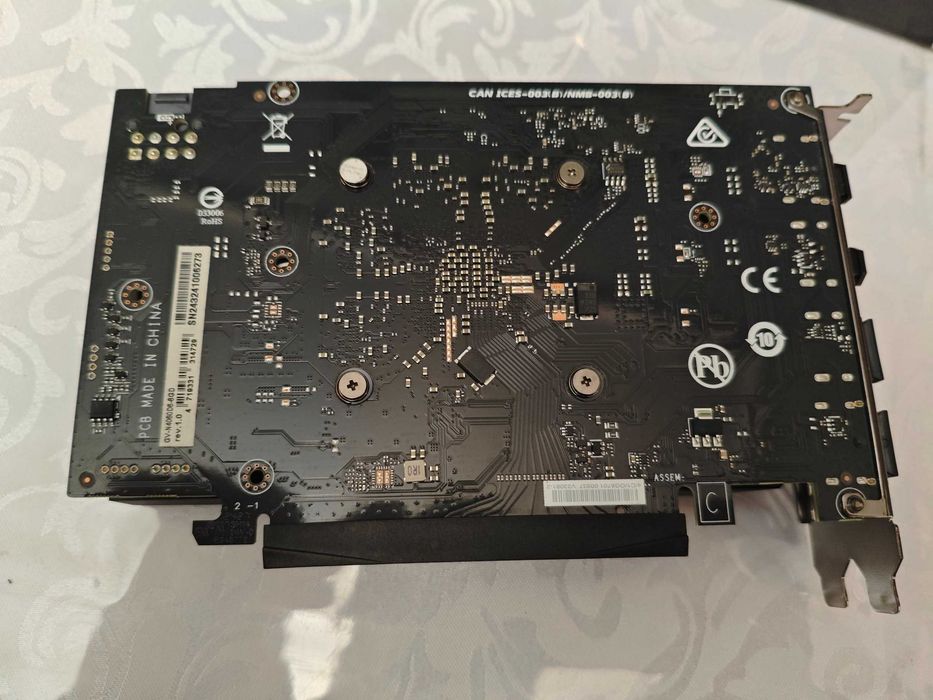 RTX 4060 Gigabyte D6