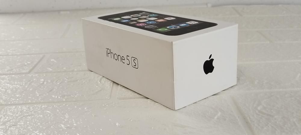 iPhone 5s,Space Gray,16GB