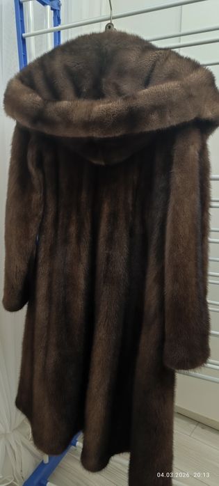 Продам норковую шубу