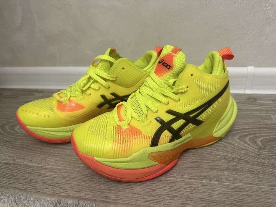 Кроссовки для воллейбола