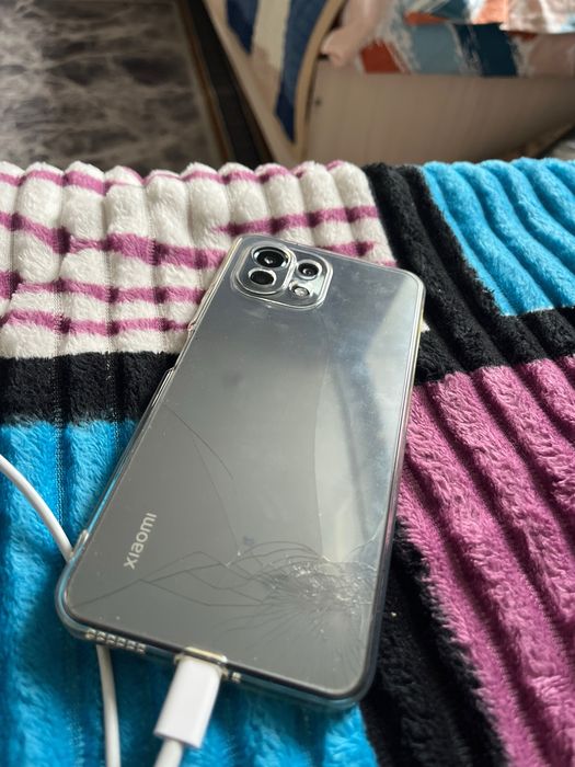 продам xiaomi 11 lite либо обмен