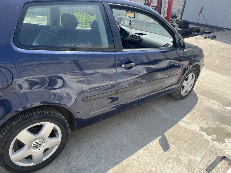 Vand oglinda stanga si dreapta Volkswagen Polo 9n manuale cu semnaliza