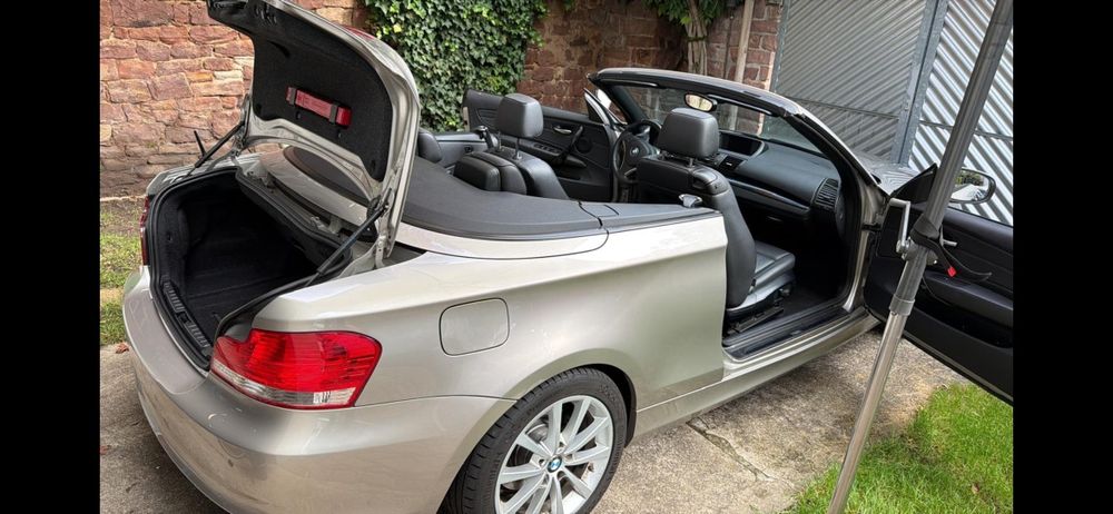 BMW Seria 1 Cabrio (E88) 120d – 177 CP, Automat – Stare excepțională, istoric complet