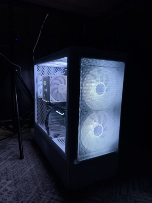 Свежесобранный ПК/ТЯНЕТ ЛЮБЫЕ ИГРЫ