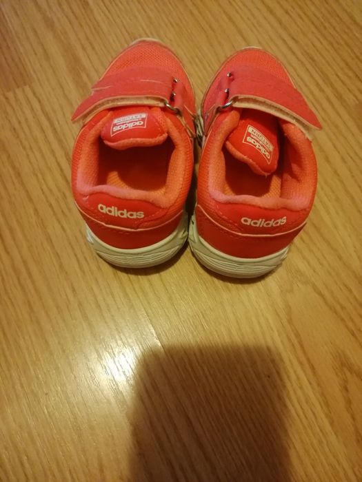 Adidas cloudfoam Saturn