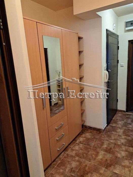 Дава се под наем Двустаен апартамент в Варна, Гранд Мол Варна - 80 кв.м за 433.5 € - Снимка #2