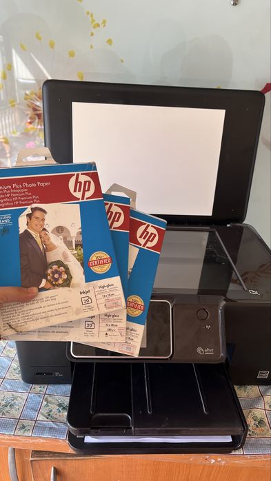 Продам принтер HP Photosmart plus