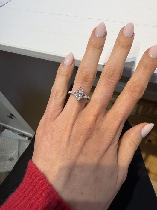 Inel de logodna aur 10K si moissanite