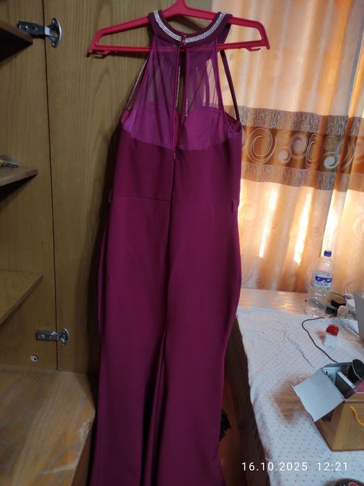 Женское вечернее платье