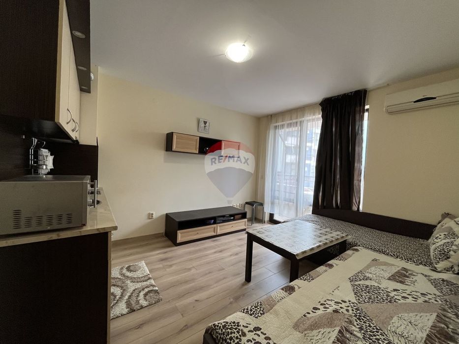 Продава се Двустаен апартамент в к.к. Златни пясъци - 55 кв.м за 1491 €/кв.м - Снимка #1