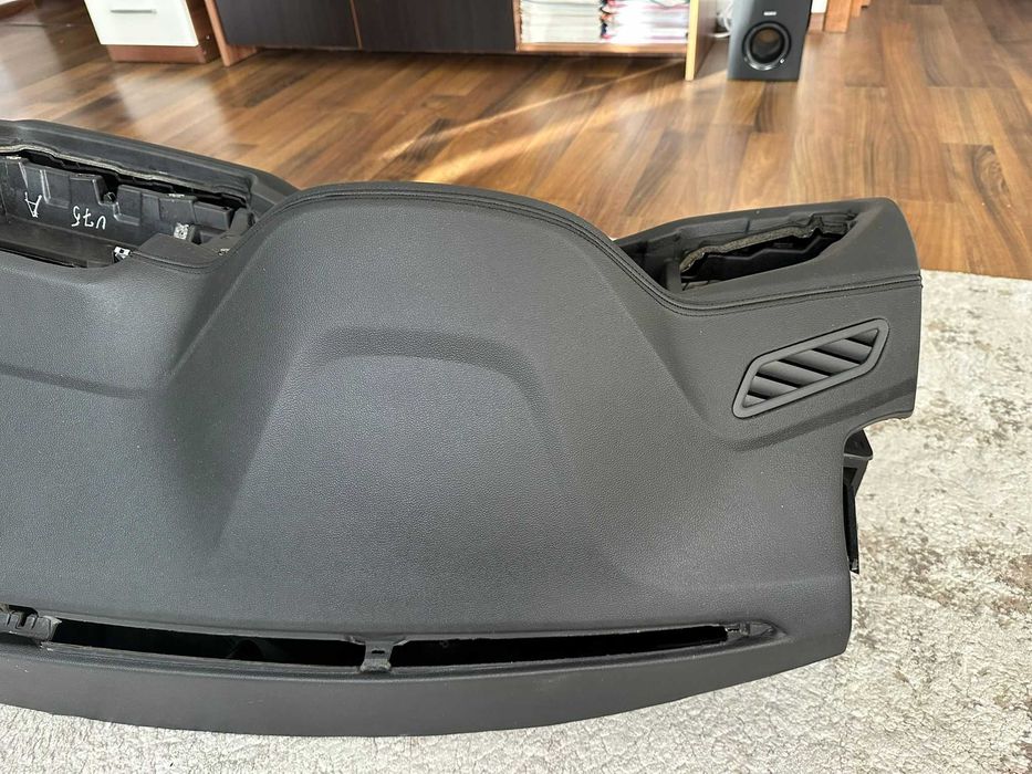 Plansa Bord VW Troc Facelift cu cusatura >2022