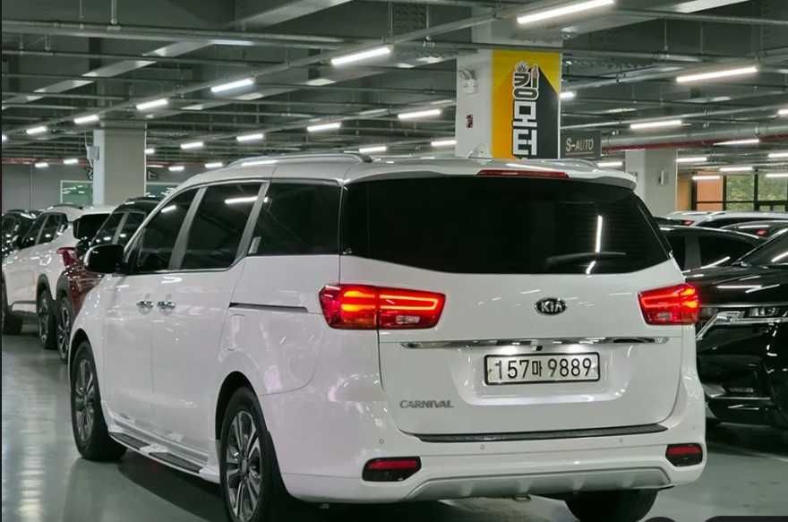 Kia Carnival 2.2crdi 9-locuri Luxury