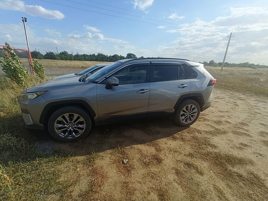 Toyota Rav4 xle 2020