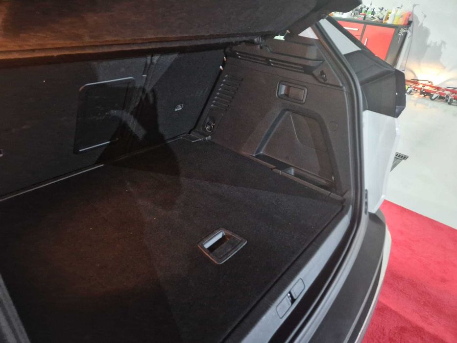 Autoturism PEUGEOT 3008 SUV.64000 km REALI