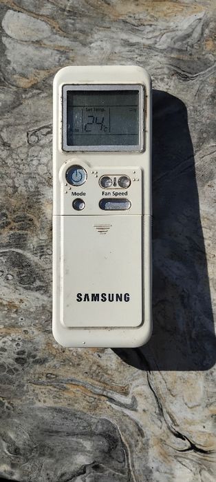 Telecomanda aer condiționat