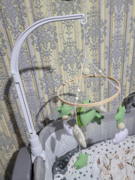 Кронштейн на детскую кроватку для игрушек