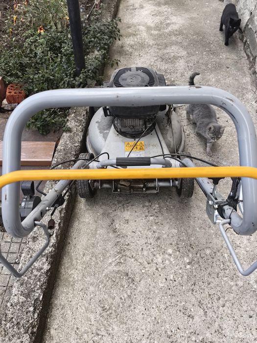 Самоходна косачка.