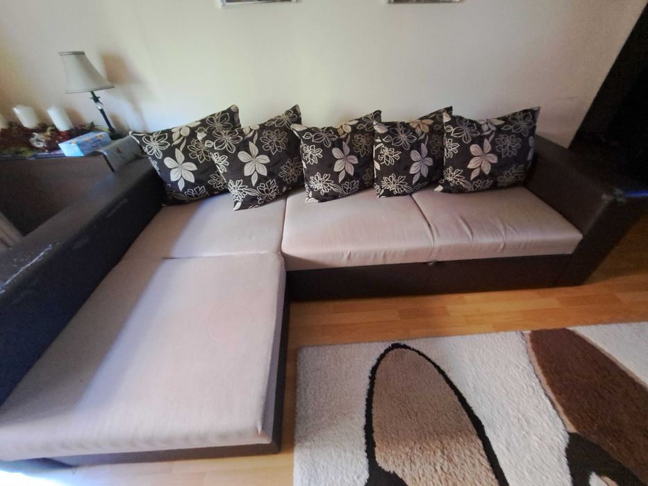 Vand urgent canapea extensibila