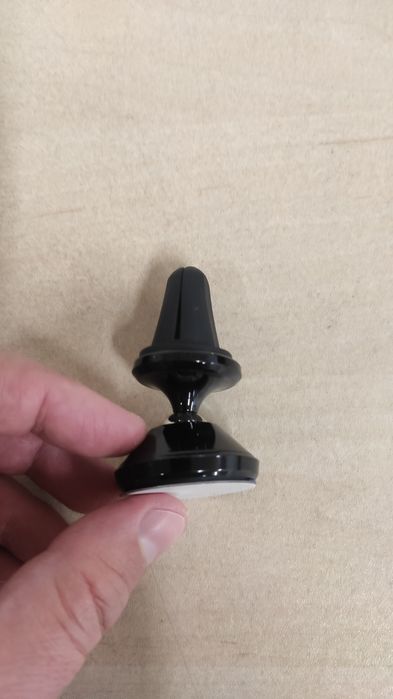 Поставка за телефон за автомобил