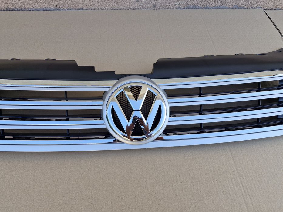 Grila centrala Vw Passat B7 NOUA 2010-2014